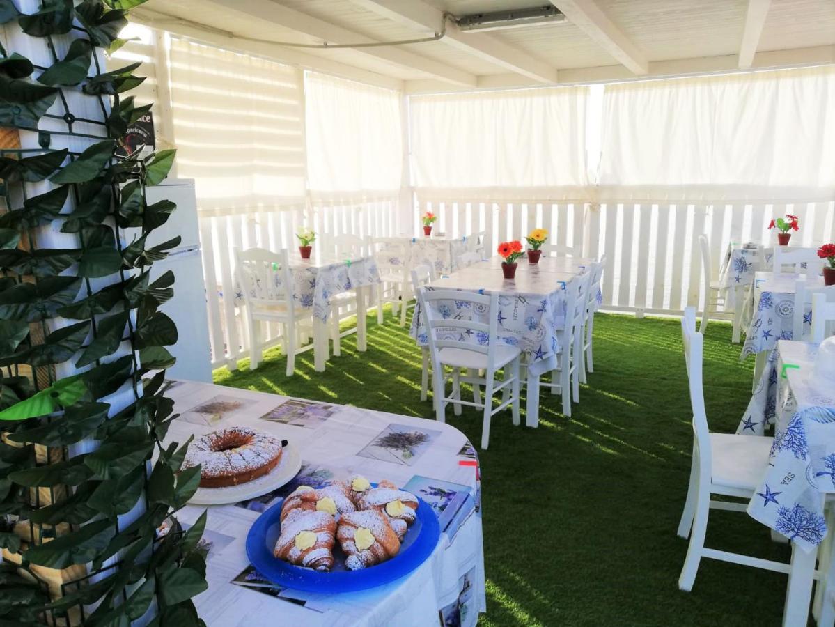 B&B Capo Rizzuto Fronte Mare Luaran gambar