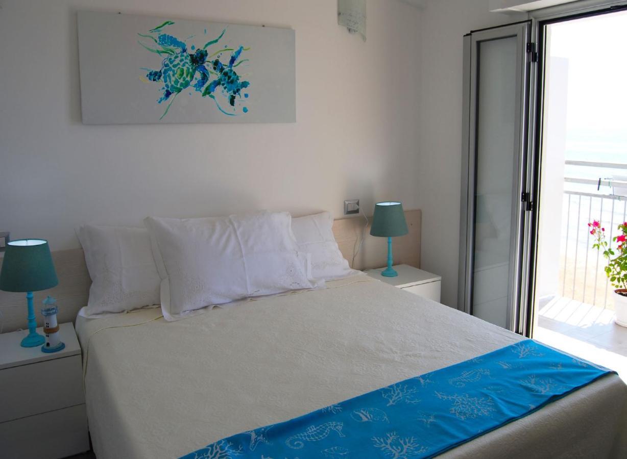 B&B Capo Rizzuto Fronte Mare Luaran gambar